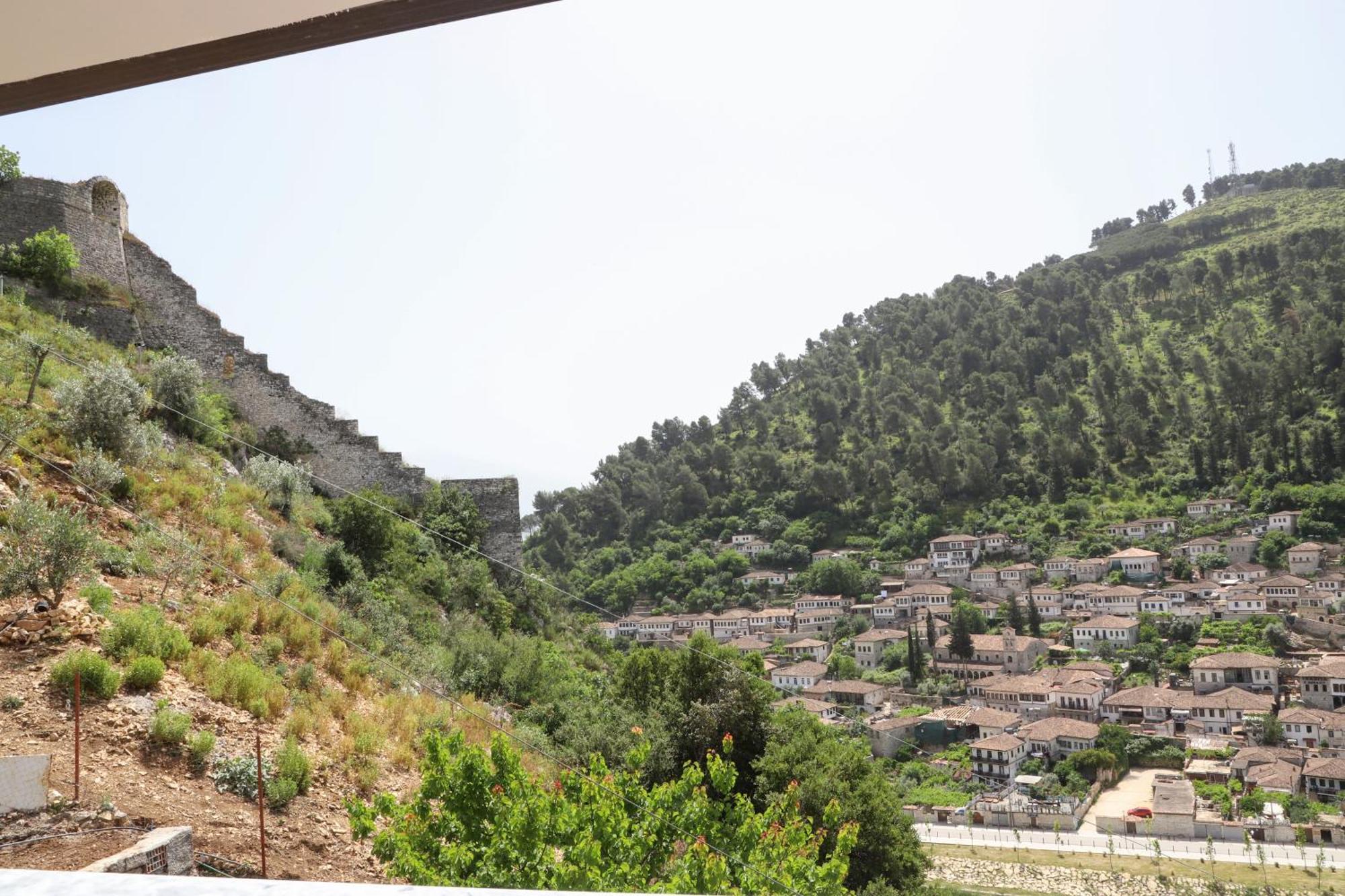 Vila Luen Μπεράτ Εξωτερικό φωτογραφία