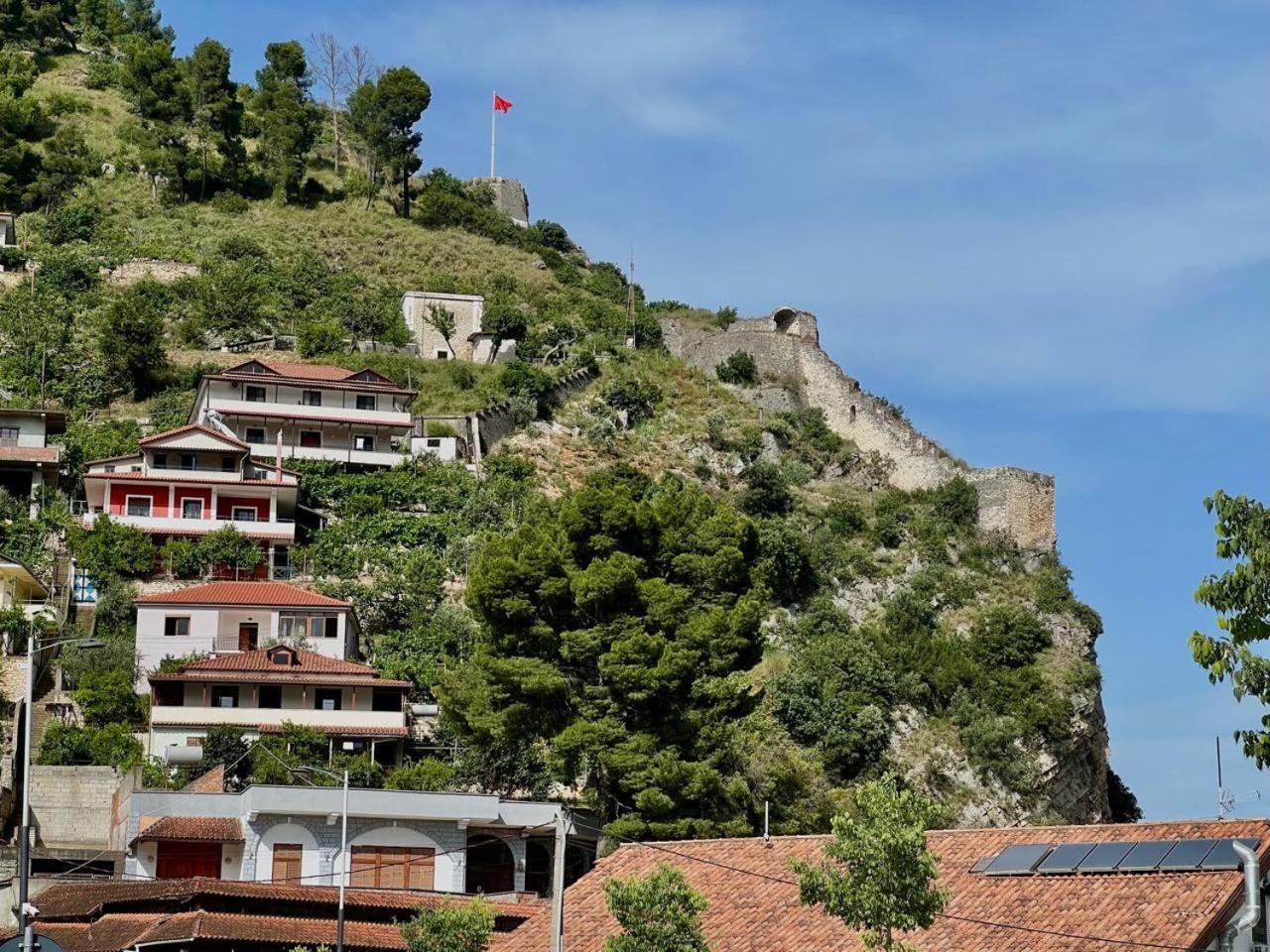 Vila Luen Μπεράτ Εξωτερικό φωτογραφία
